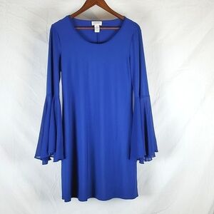 Carmen Marc Valvo‎ Blue Bell Sleeve Dress